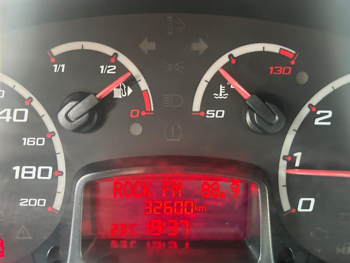 FORD KA TREND 1.2 SPANISH LHD IN SPAIN ONLY 20000 MILES SUPER LITTLE CAR 2016